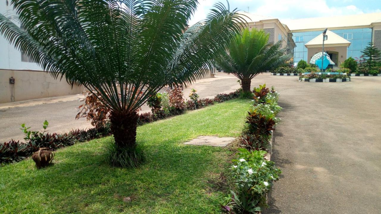 Mataan Hotel And Suites Ibadan Exterior foto